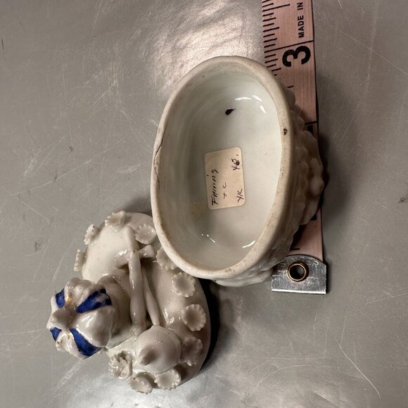 Fairing Box Crown Scepter Floral Vintage Trinket Box Porcelain Lid Antique - Picture 11 of 15